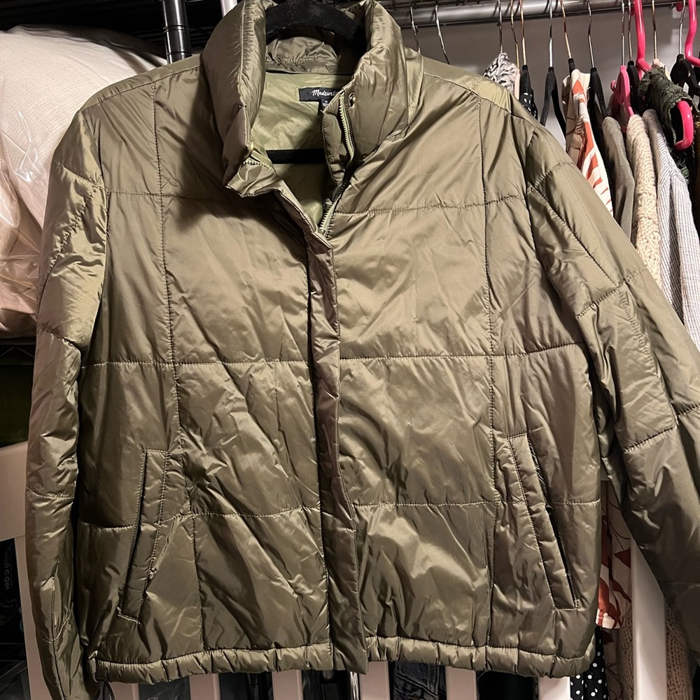 Packable puffer coat